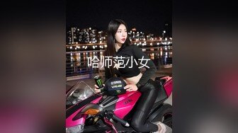 长相清纯火辣身材巨乳妹子酒店3P啪啪，黑丝口交猛操晃动大奶给摄影小哥口交，后入大屁股再自慰诱惑