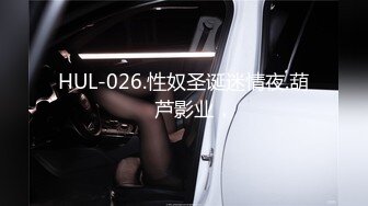 [MP4/ 1005M] 一排小姐姐！挑选人气最高的操！奇怪形状大屌男，各种姿势爆操，旁边还有解说