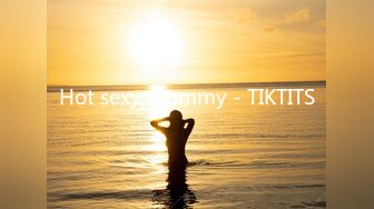 Hot sexy mommy - TIKTITS